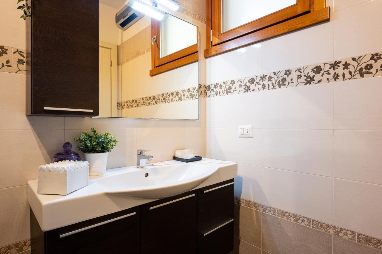 Elegant Location In Florence - 2 Free Parking! Exterior foto
